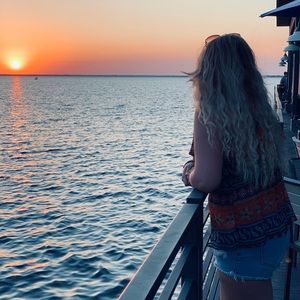 Meet your Posher, Taylor